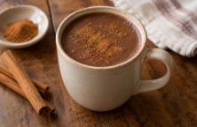 Chocolate caliente con canela