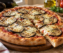 Pizza de berenjenas y mozzarella